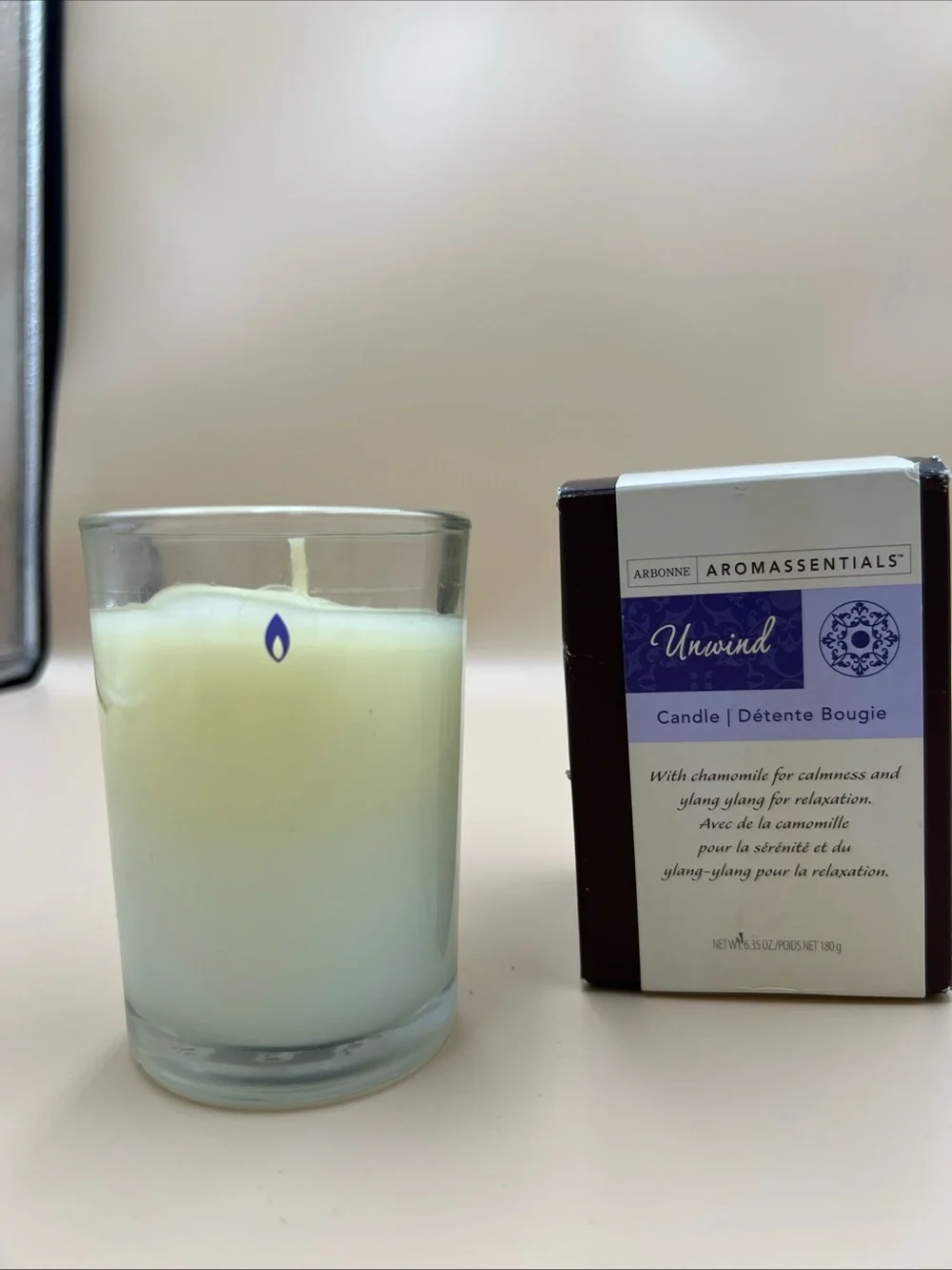 NWT Arbonne aromatherapy candle Unwind